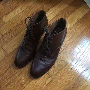 Vintage Etienne Aigner Oxford Shoes